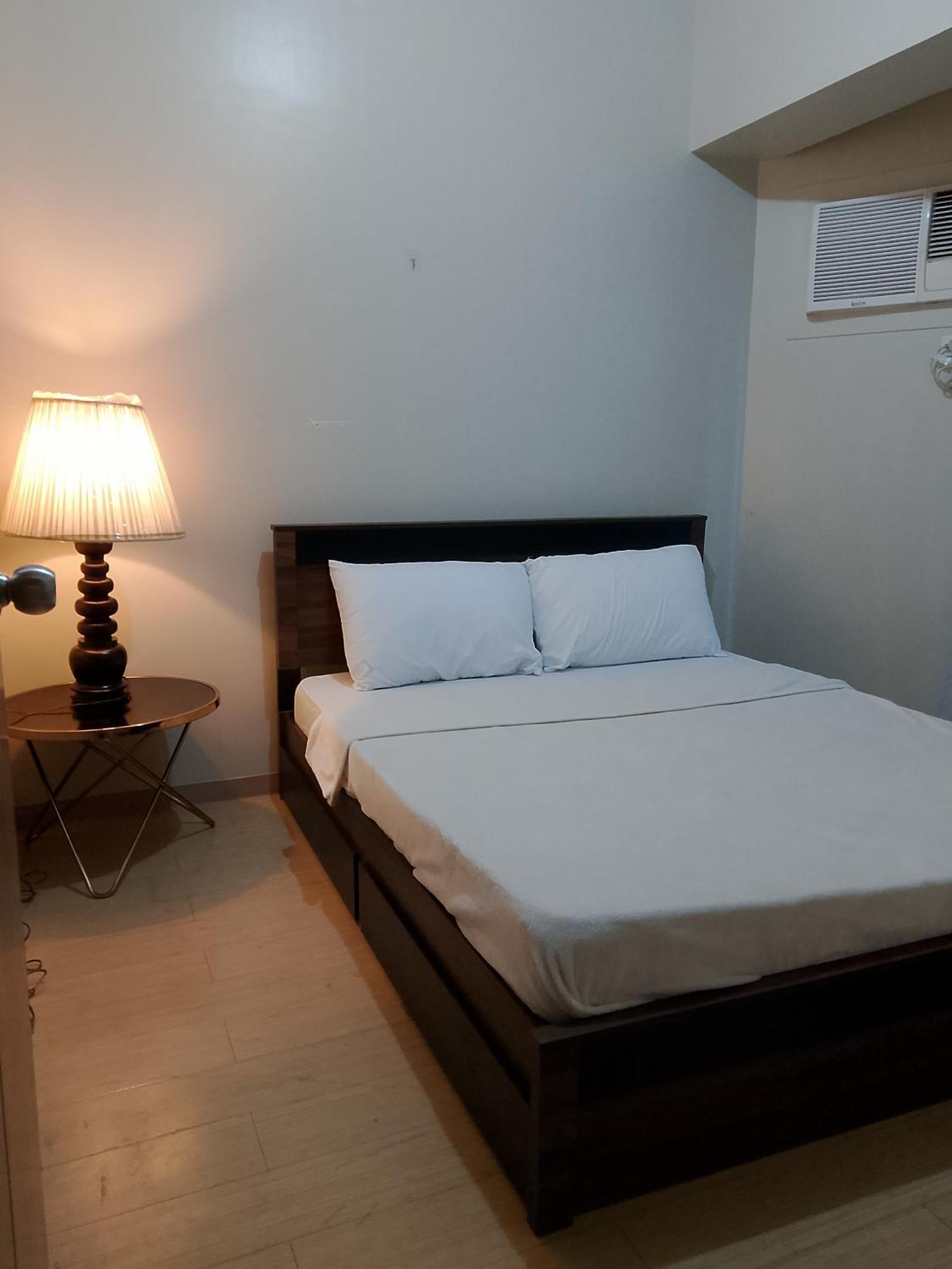 Roxas Blvd Stunning Studio Condo Near Us Embassy Manila Eksteriør billede